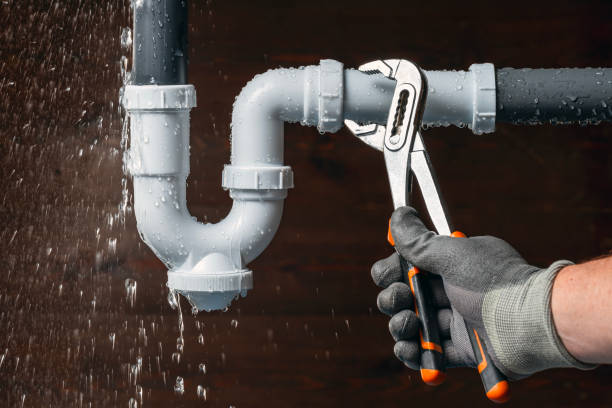 Professional Leak Detection technician working in Markham, VA